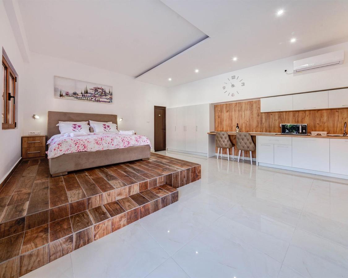 טיווט Villa Ilijana מראה חיצוני תמונה