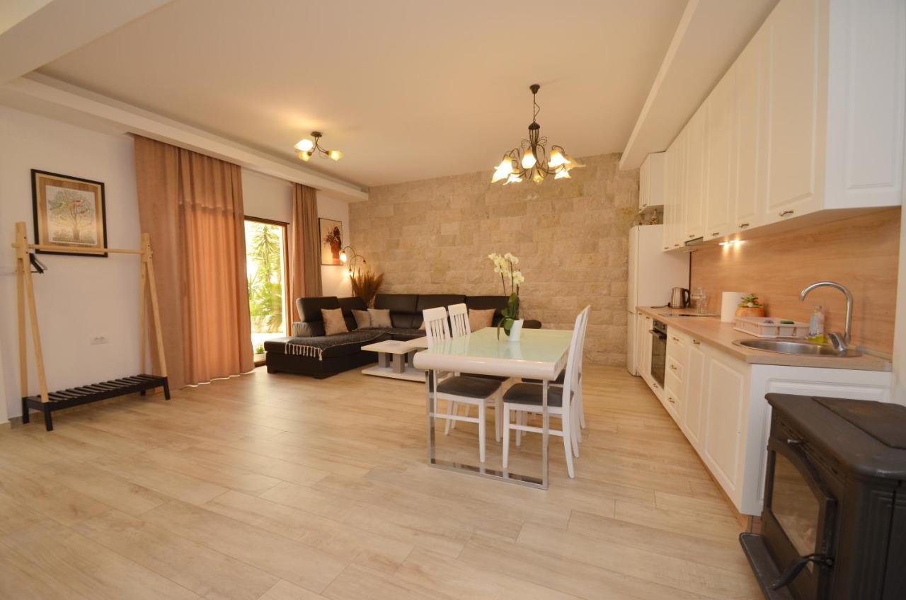 טיווט Villa Ilijana מראה חיצוני תמונה