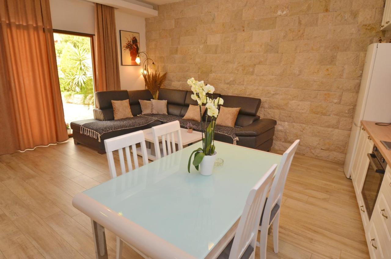 טיווט Villa Ilijana מראה חיצוני תמונה