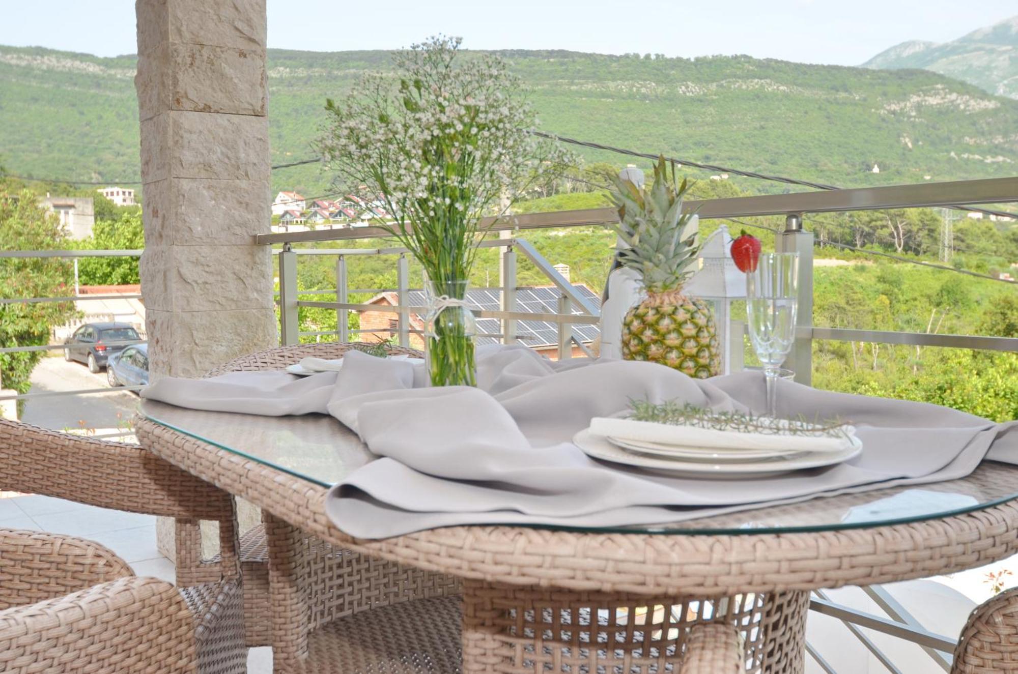 טיווט Villa Ilijana מראה חיצוני תמונה